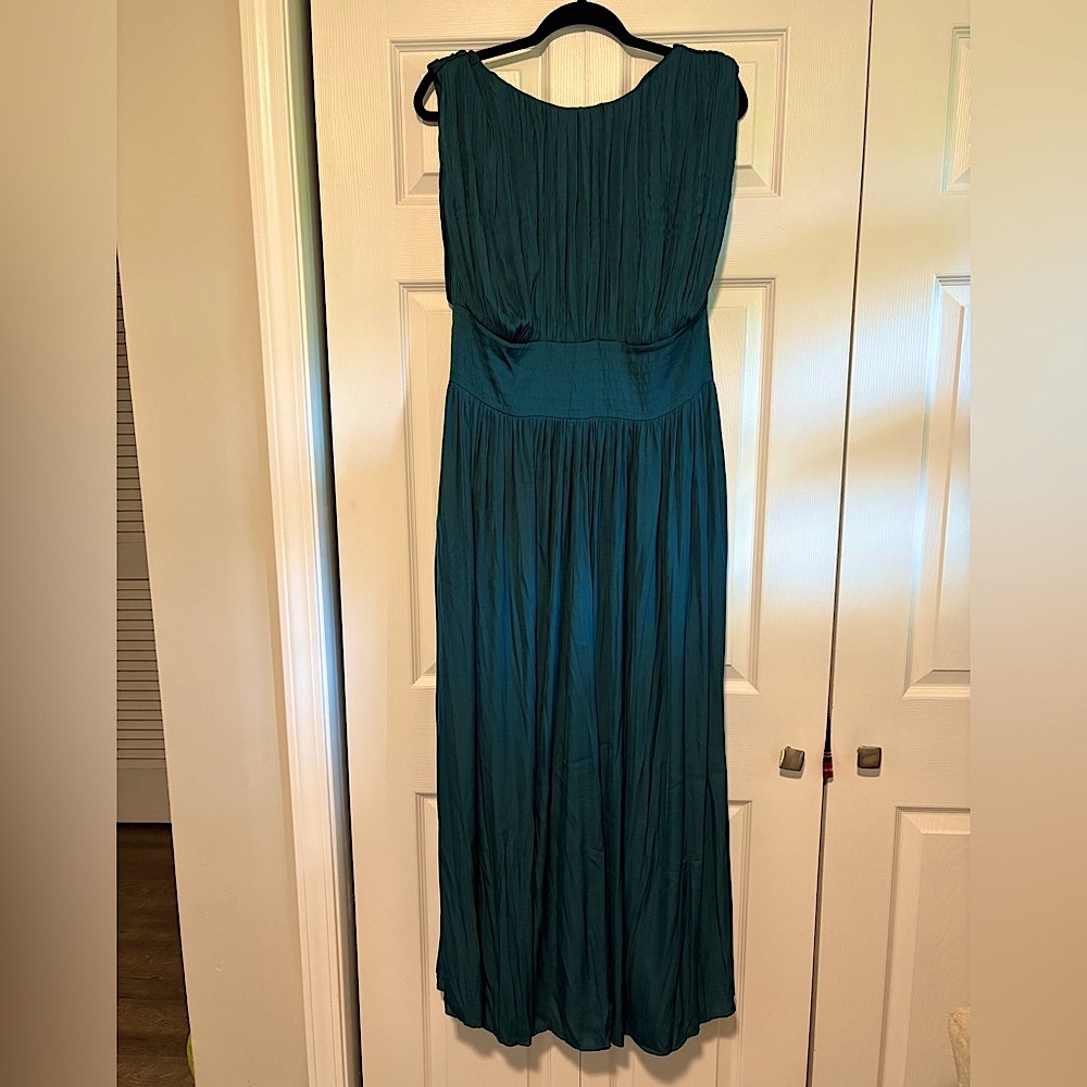 Banana Republic Factory teal sleeveless pleated maxi